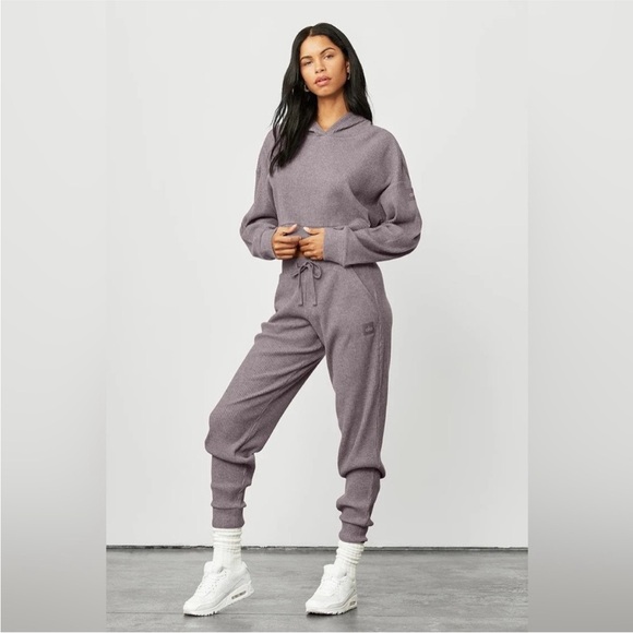 ALO Muse hoodie and jogger Pants - Picture 2 of 2